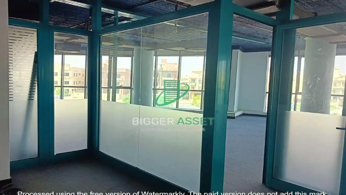 Spacious Apartment in Prime Location