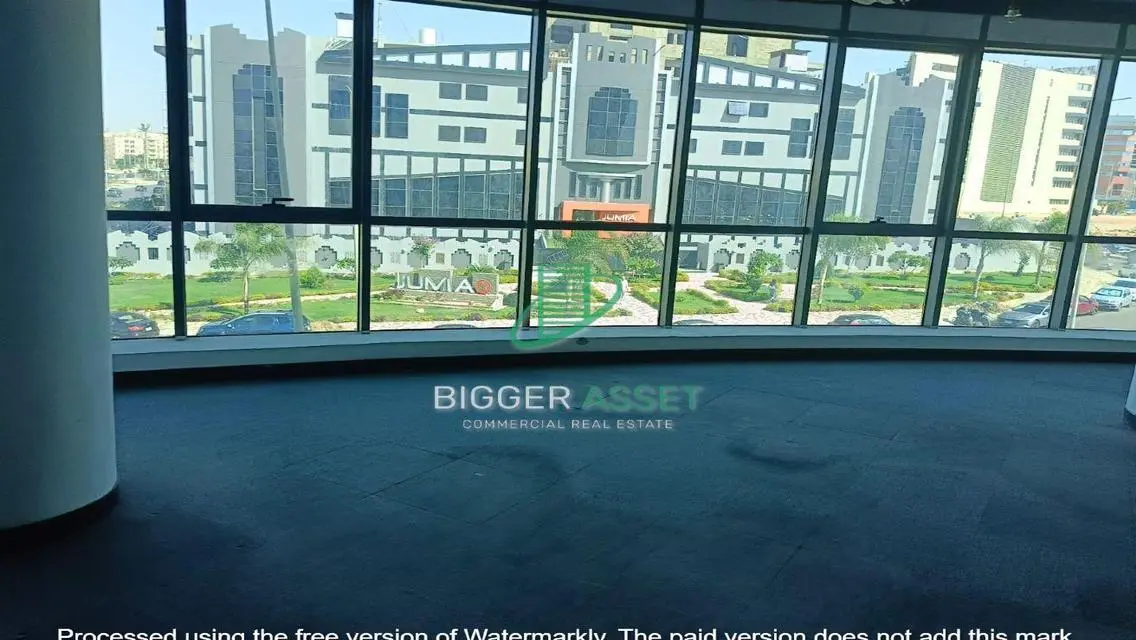 Spacious Apartment in Prime Location