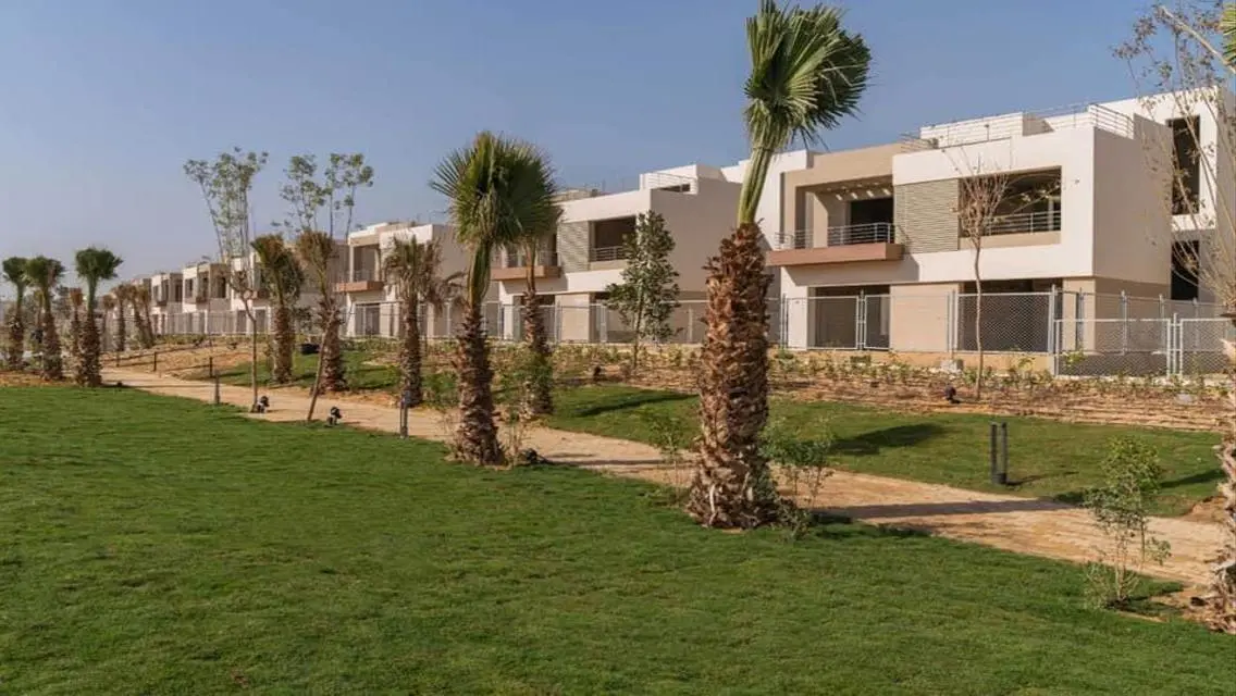 Luxury Home with Stunning Views and Private Garden
