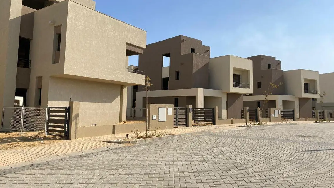 Luxury Home with Stunning Views and Private Garden
