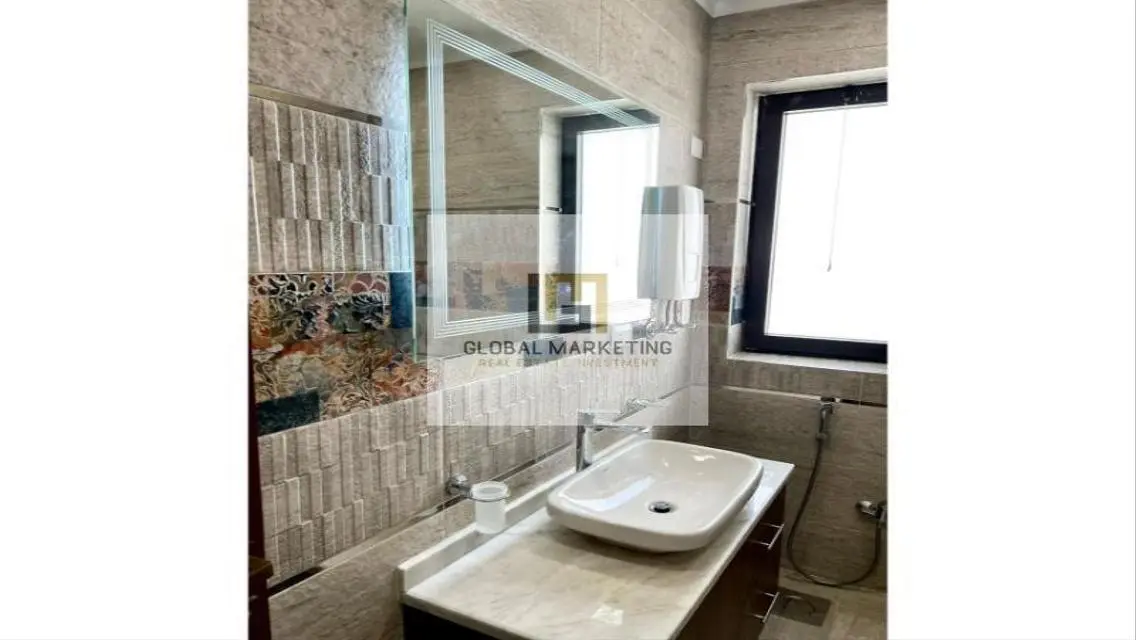 Luxury Apartment in Prime Location