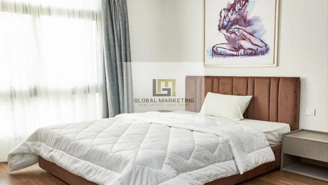 Luxurious Apartment with 220 Square Meters in Prime Location