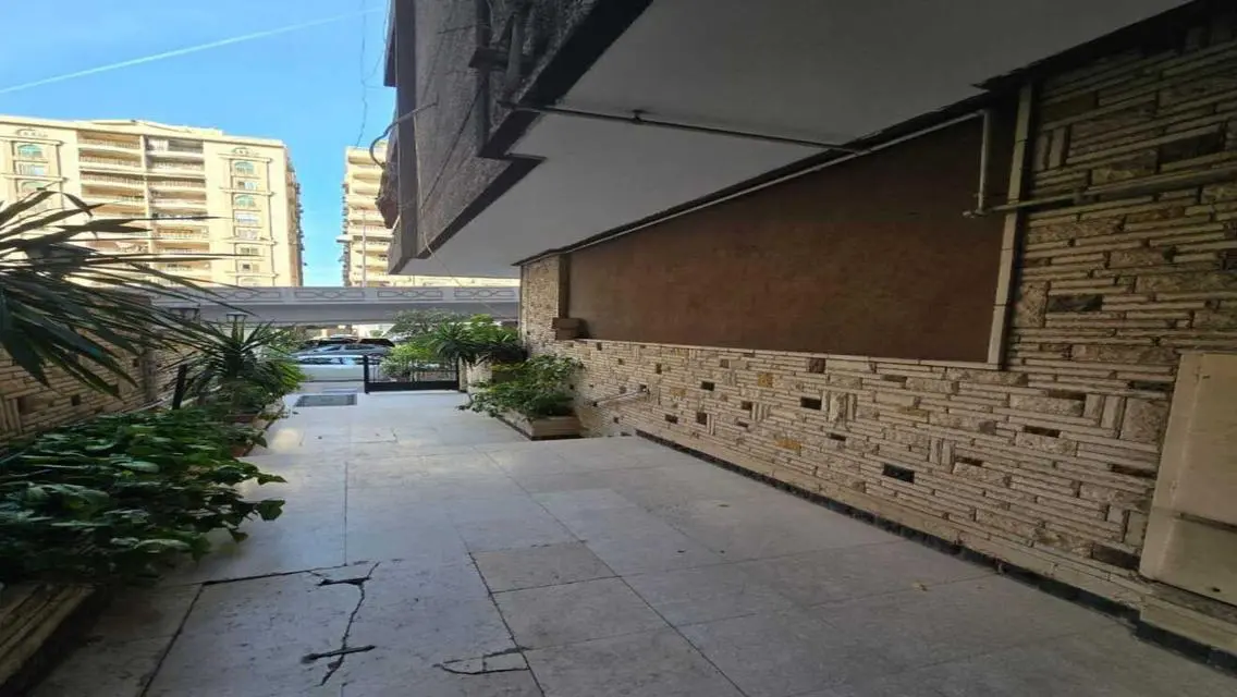 Luxury Villa for Rent in Prime Location