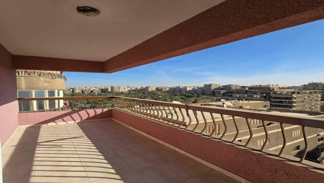 Luxury Villa for Rent in Prime Location