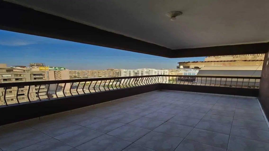 Luxury Villa for Rent in Prime Location