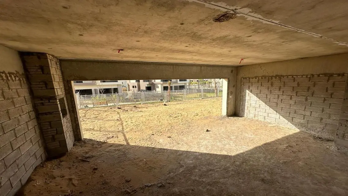 Luxurious Apartment for Rent with Spacious Design and Premium Amenities