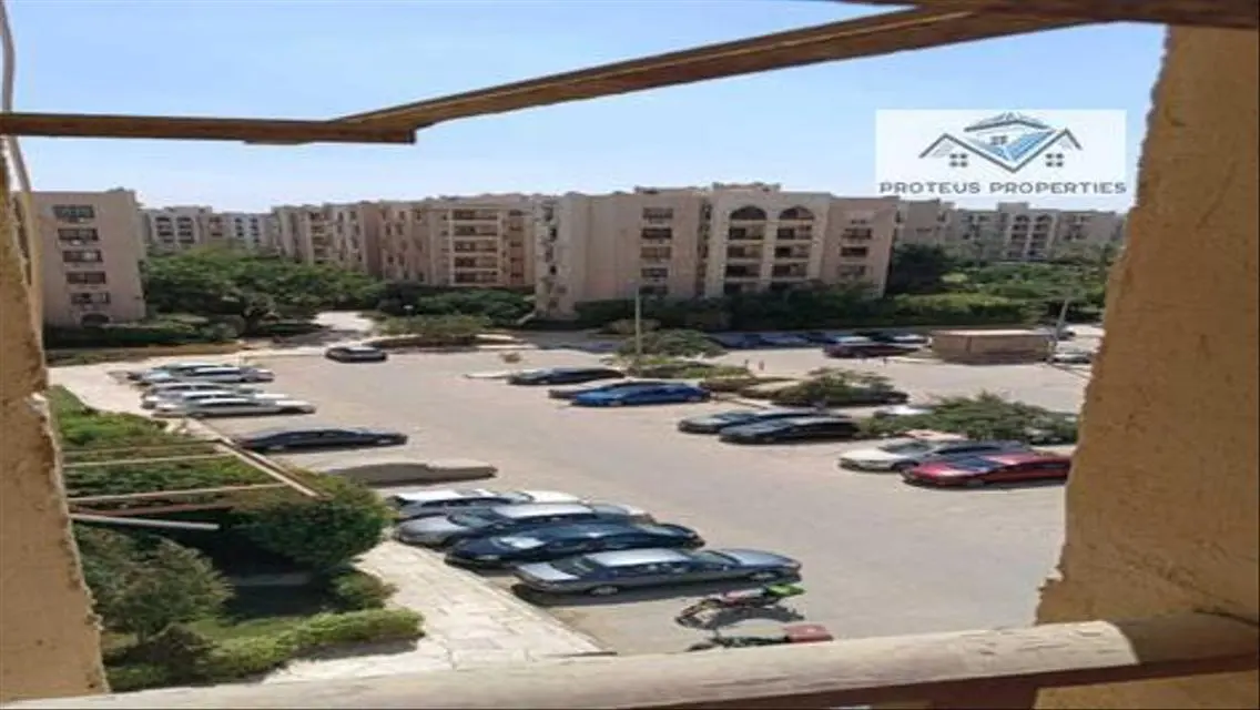 شقة رائعة للبيع بمساحة متر مع شرفة وميزات مذهلة