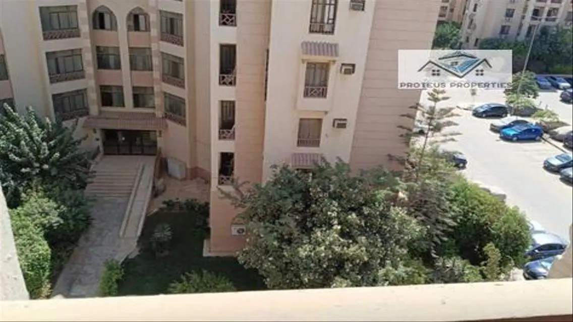 شقة رائعة للبيع بمساحة متر مع شرفة وميزات مذهلة