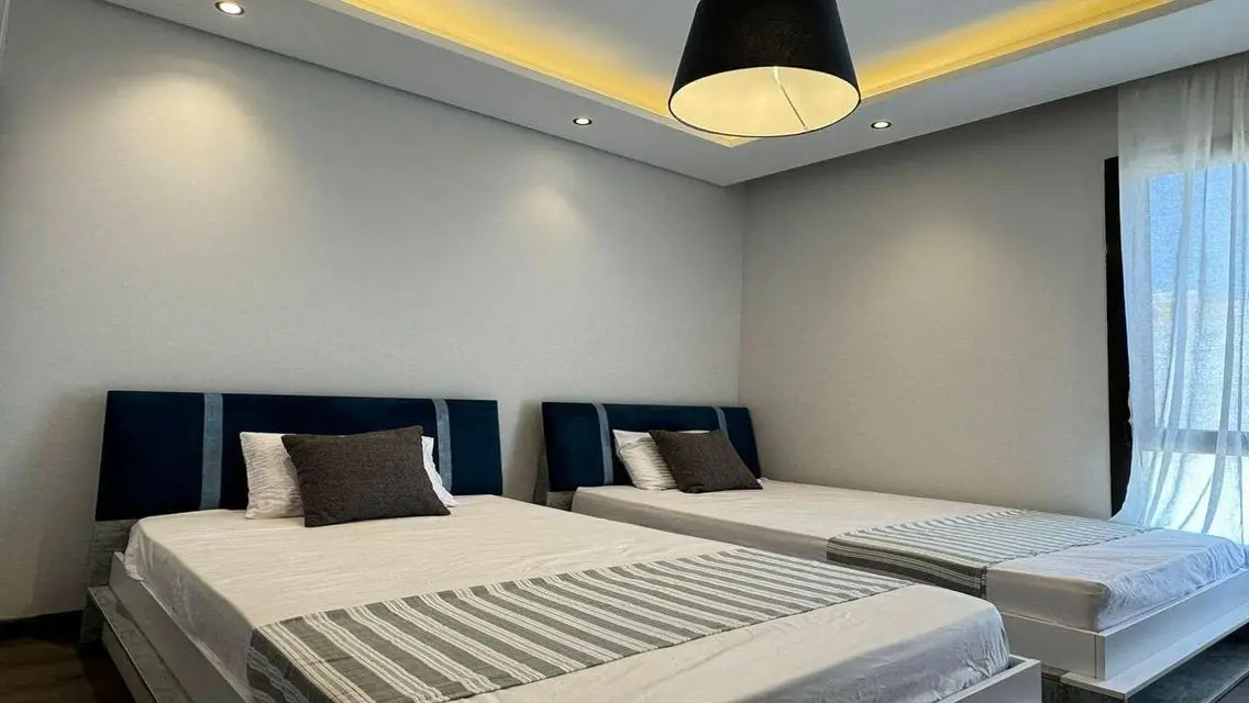 Luxury Apartment with Scenic Landmark View