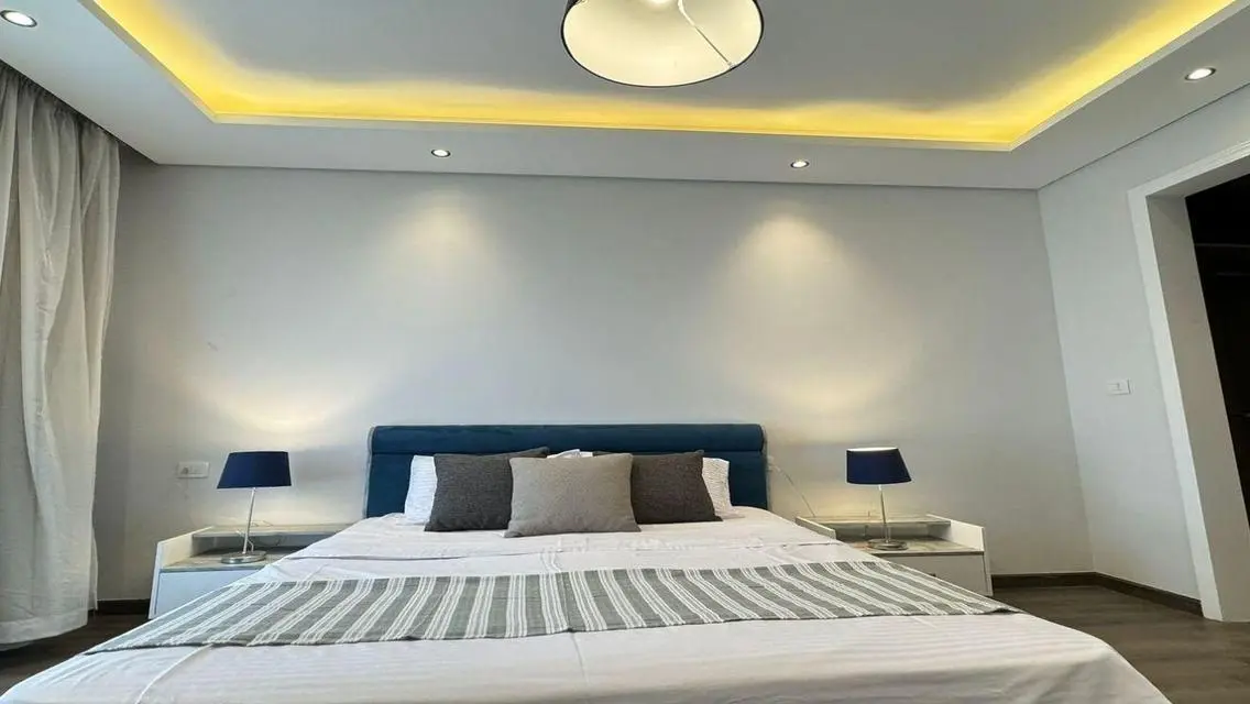 Luxury Apartment with Scenic Landmark View