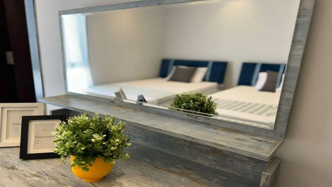 Luxury Apartment with Scenic Landmark View