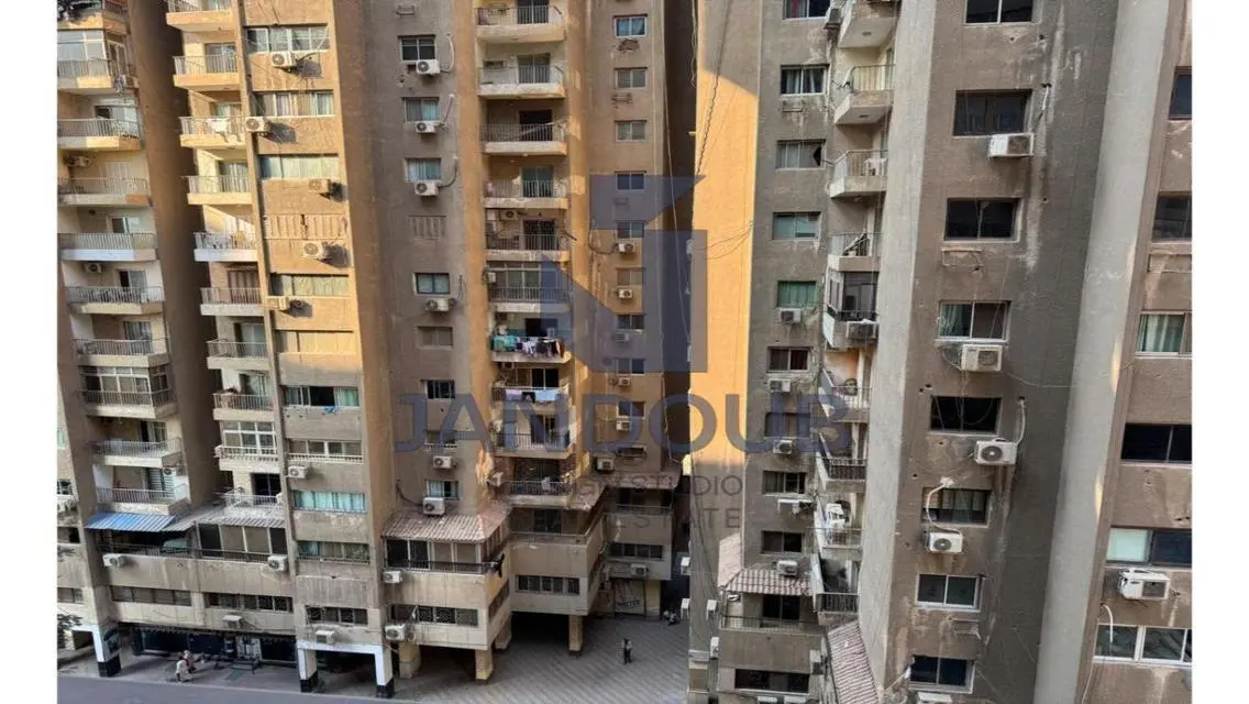 Luxurious Apartment for Sale with Spacious Design