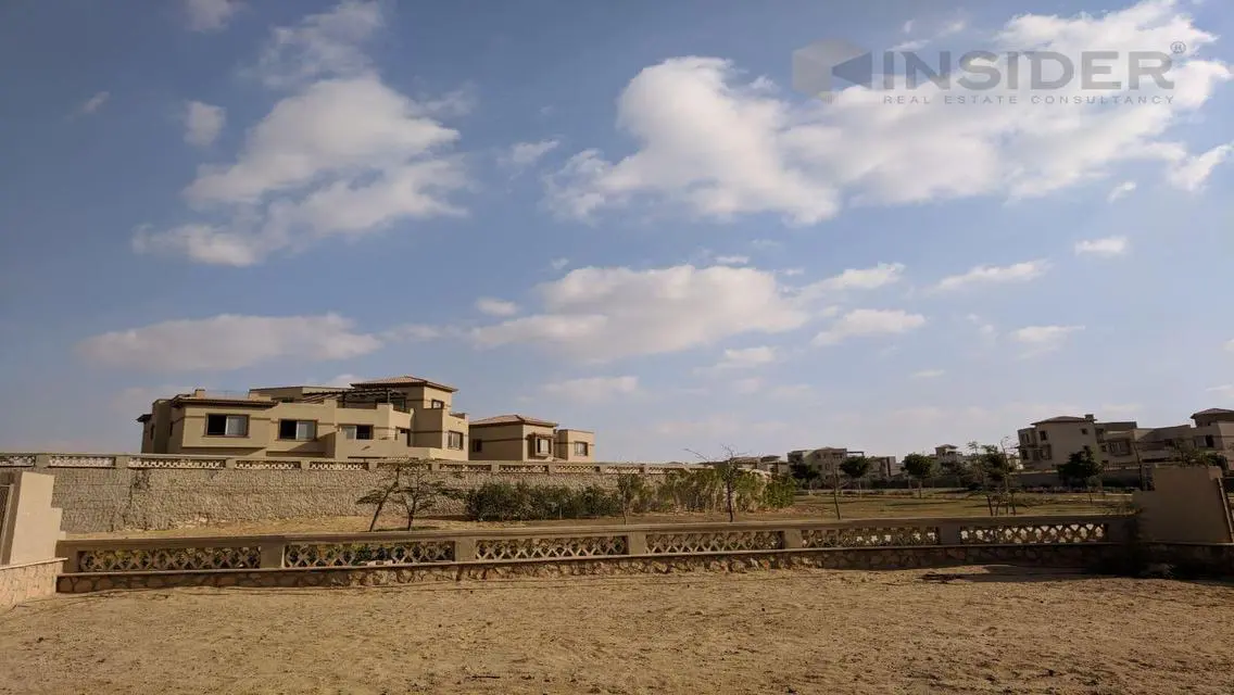 شقة فاخرة في PK1 مع جميع المرافق وتطل على المعالم الرئيسية