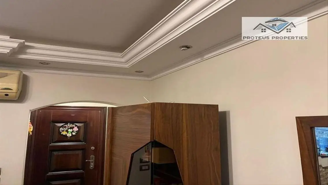 شقة فاخرة للبيع - 200 متر مع شرفة