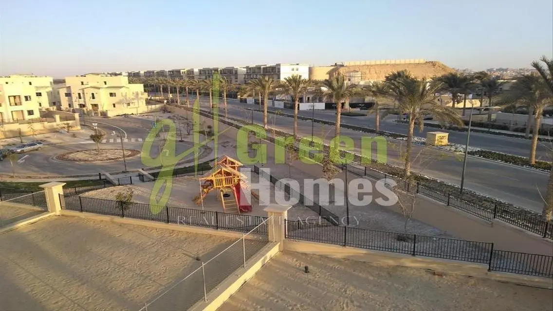 Luxurious Villa for Sale with Spacious Amenities