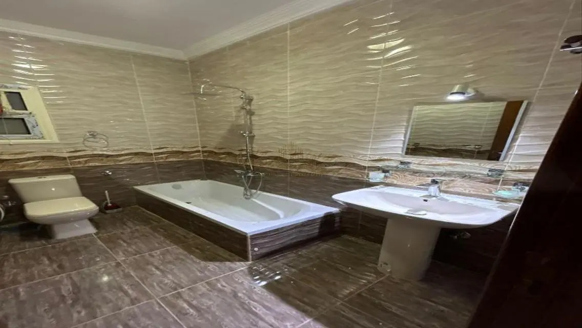 Apartment for Sale with Security Guard and Covered Parking
