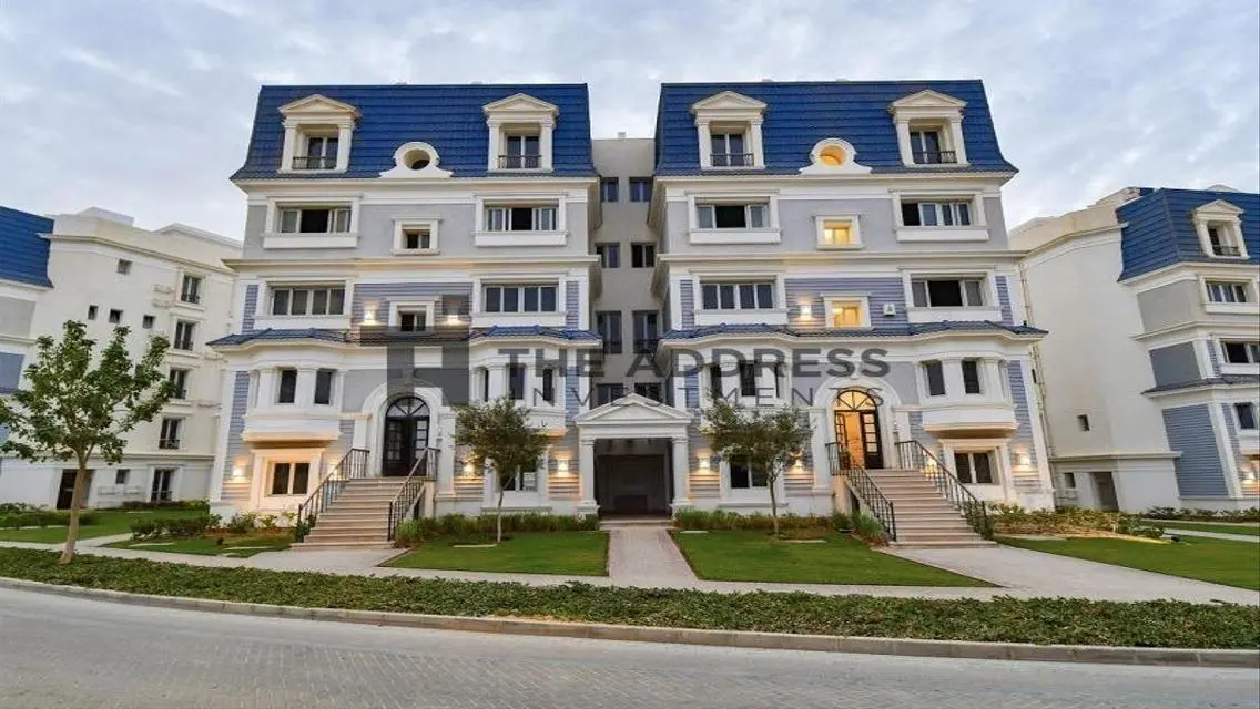 Luxury 3-Bedroom Apartment with Lake View