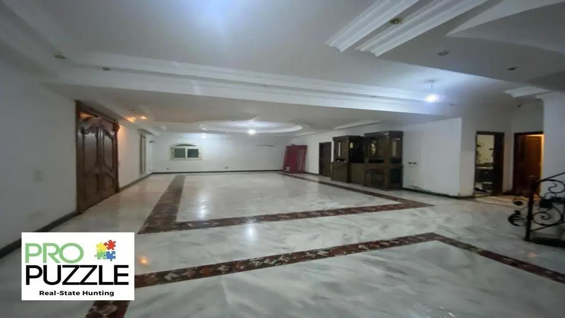 Luxury Villa for Sale with 610 sqm in Al Banafsaj