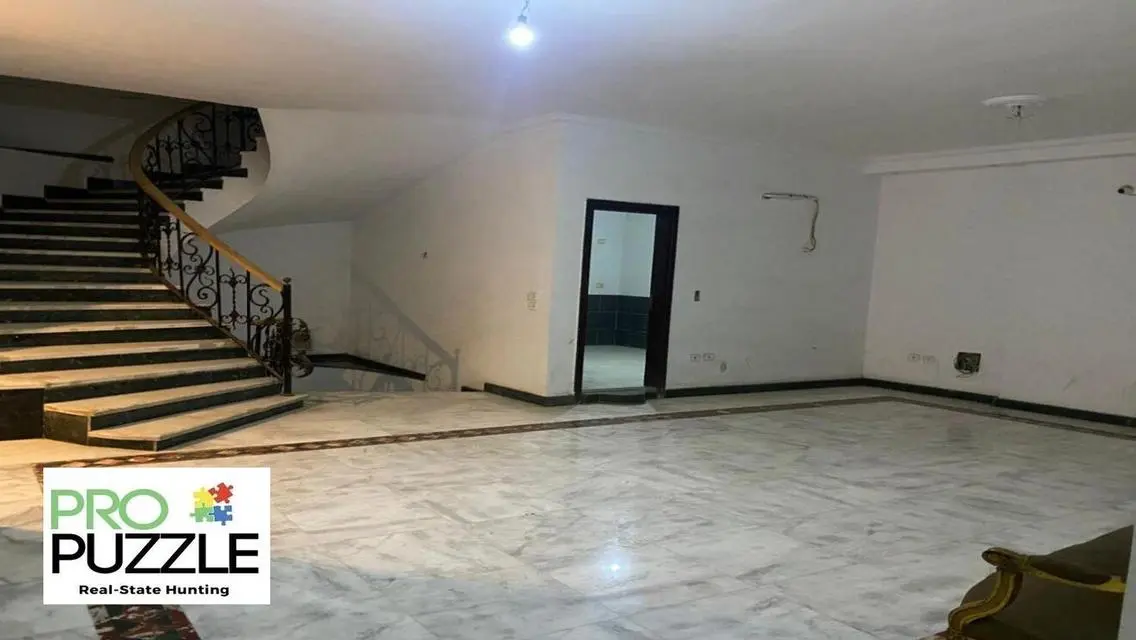 Luxury Villa for Sale with 610 sqm in Al Banafsaj