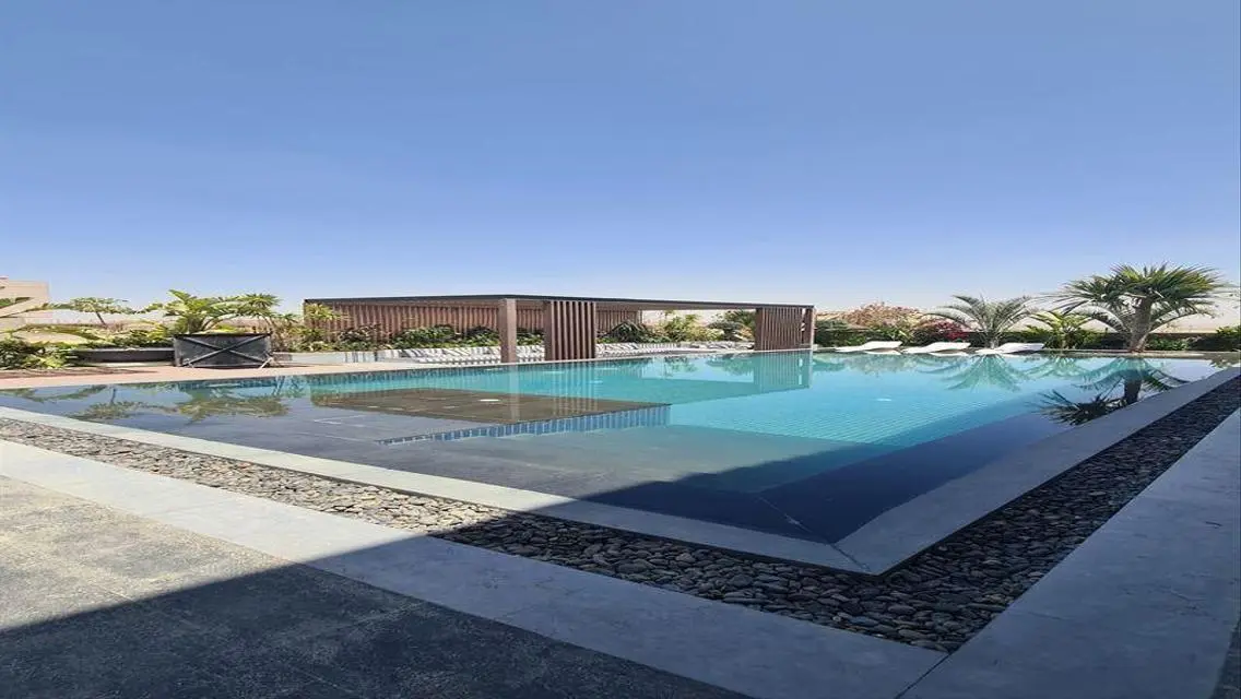 Luxury Apartment with Private Pool and Lakeside View