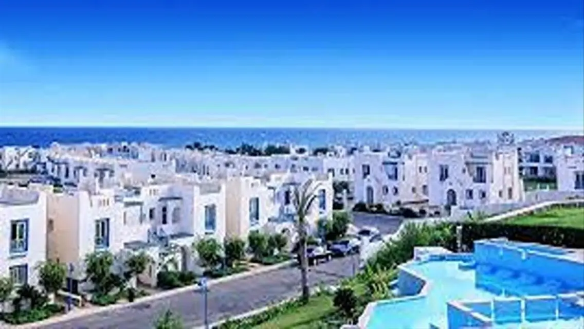 Luxury 150 sqm Apartment with Private Balcony and Garden