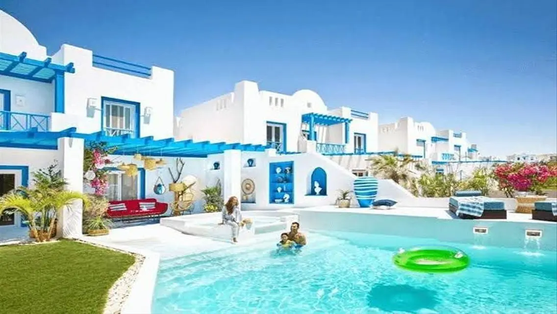 Luxury 150 sqm Apartment with Private Balcony and Garden