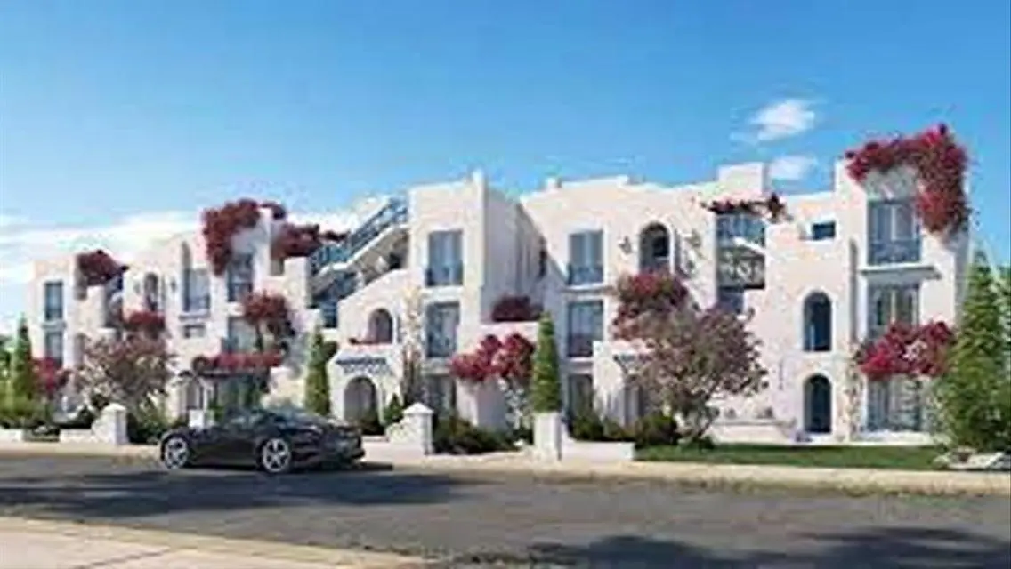 Luxury 150 sqm Apartment with Private Balcony and Garden