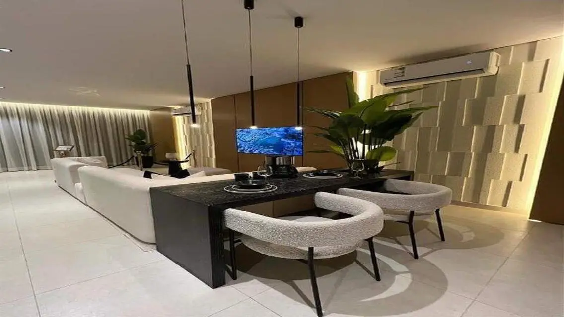 Luxurious Apartment in Taj City with Spacious Amenities