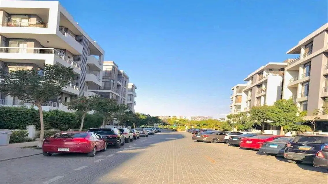Luxurious Apartment in Taj City with Spacious Amenities