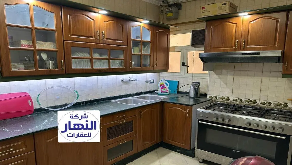 فيلا فاخرة للإيجار بتسهيلات ممتازة
