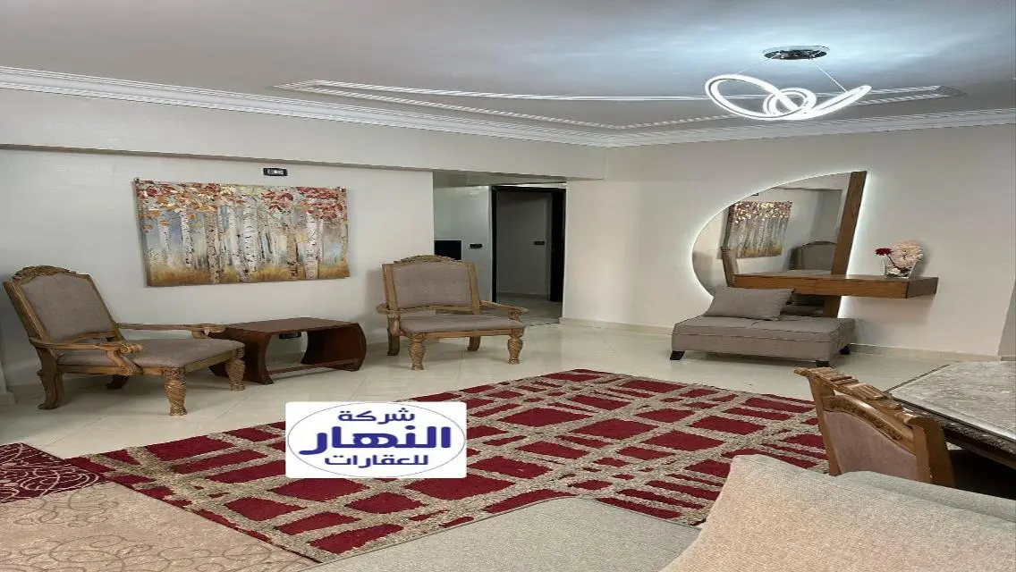 فيلا فاخرة للإيجار بتسهيلات ممتازة