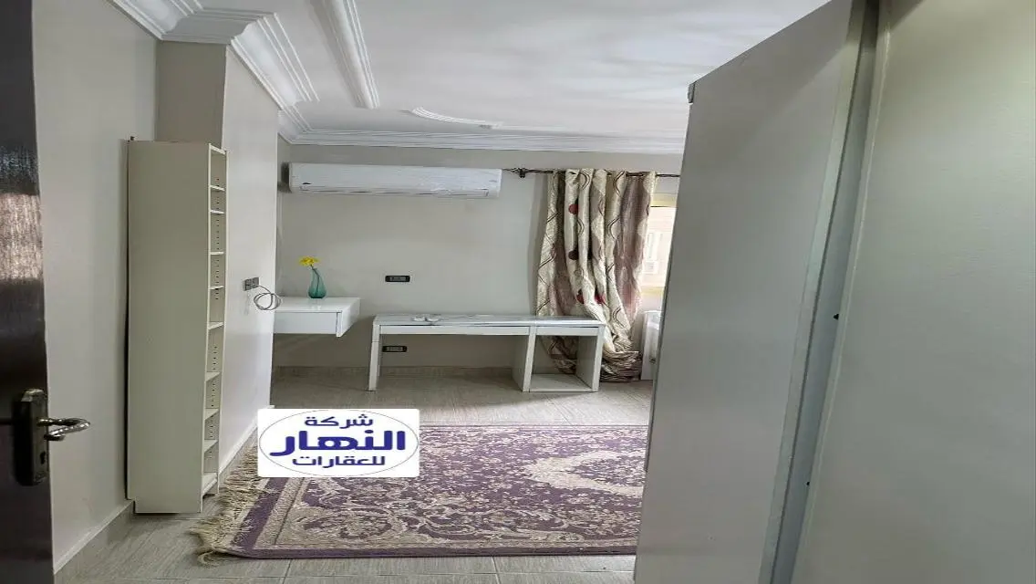 فيلا فاخرة للإيجار بتسهيلات ممتازة