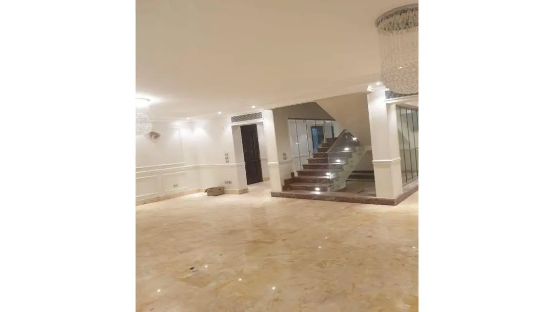 Luxury Apartment with Private Pool and Security Guard