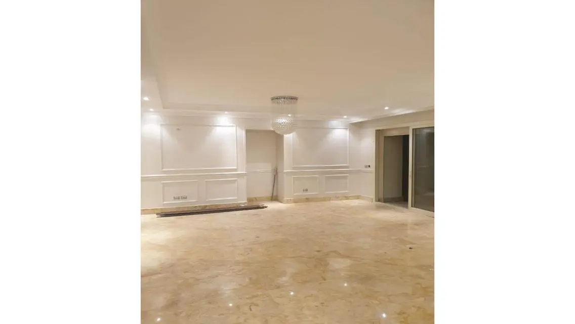 Luxury Apartment with Private Pool and Security Guard