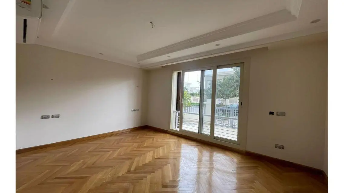 Luxury Apartment with Private Pool and Security Guard