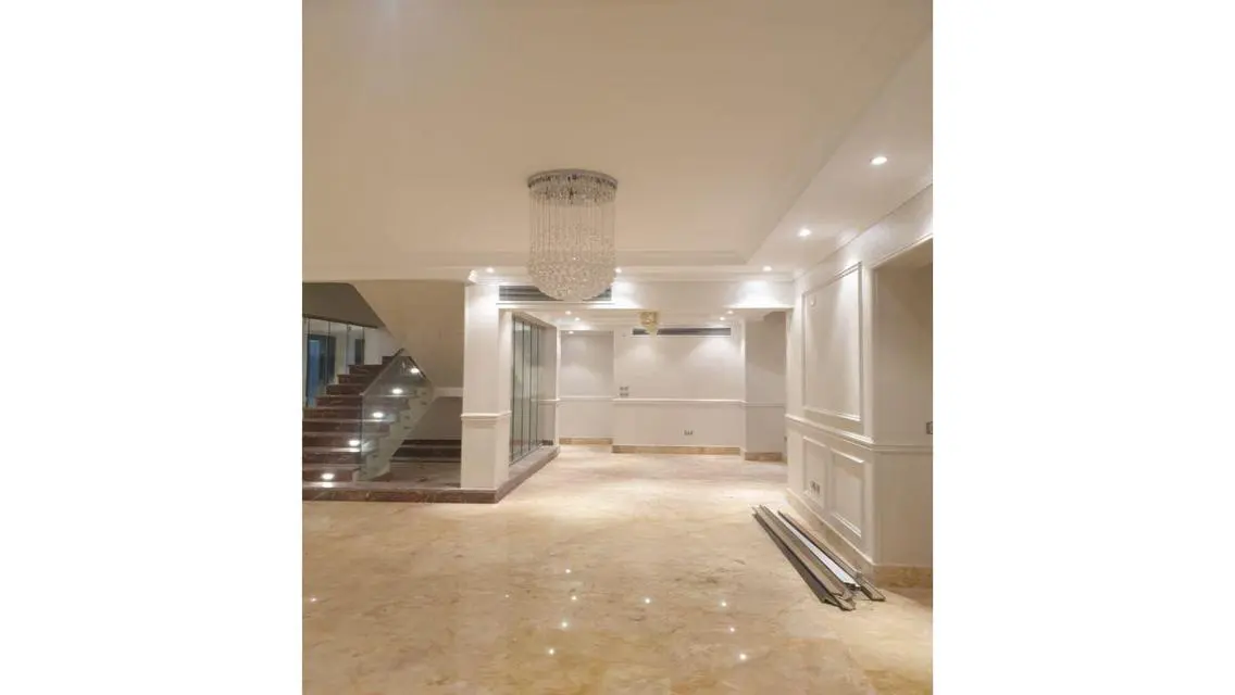 Luxury Apartment with Private Pool and Security Guard