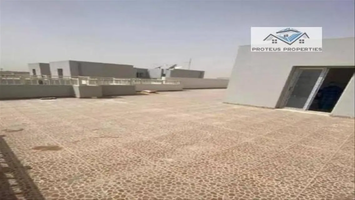 شقة رائعة للبيع في موقع متميز