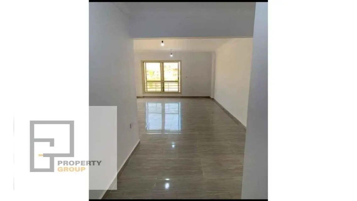 Luxury Villa with Private Garden and Pool for Sale - 950,000 EGP