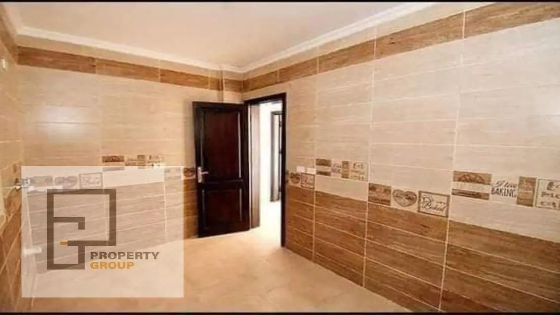 Luxury Villa with Private Garden and Pool for Sale - 950,000 EGP