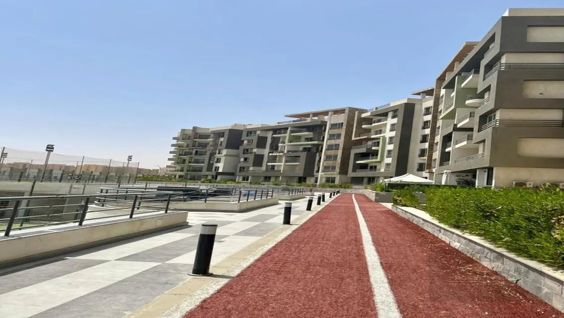 Luxurious 5 Bedroom Apartment in a Prime Location