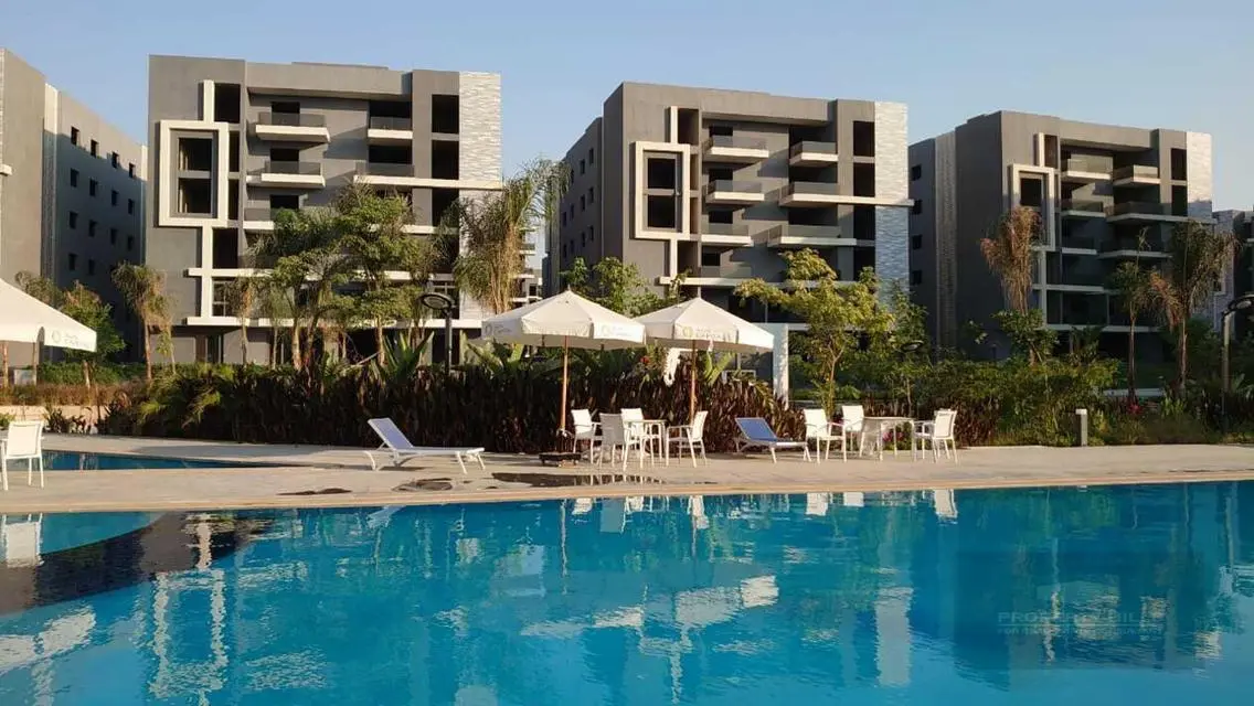Luxurious 5 Bedroom Apartment in a Prime Location