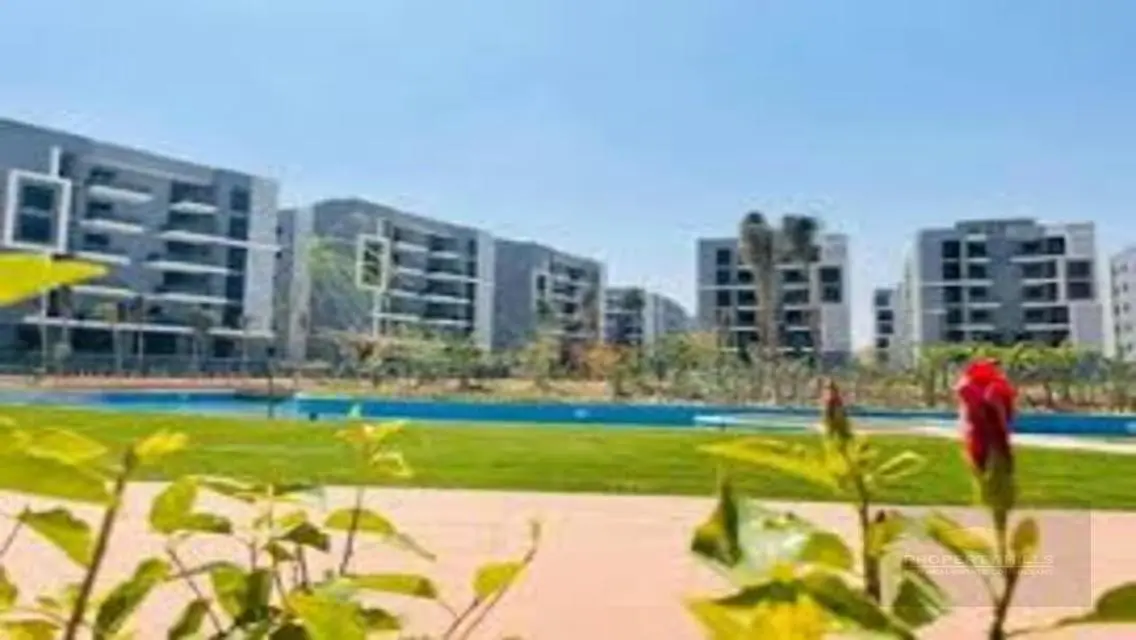 Luxurious 5 Bedroom Apartment in a Prime Location