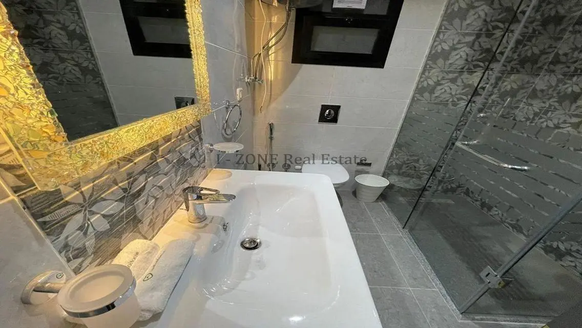 Luxurious Apartment at Sky Condos - i-zone