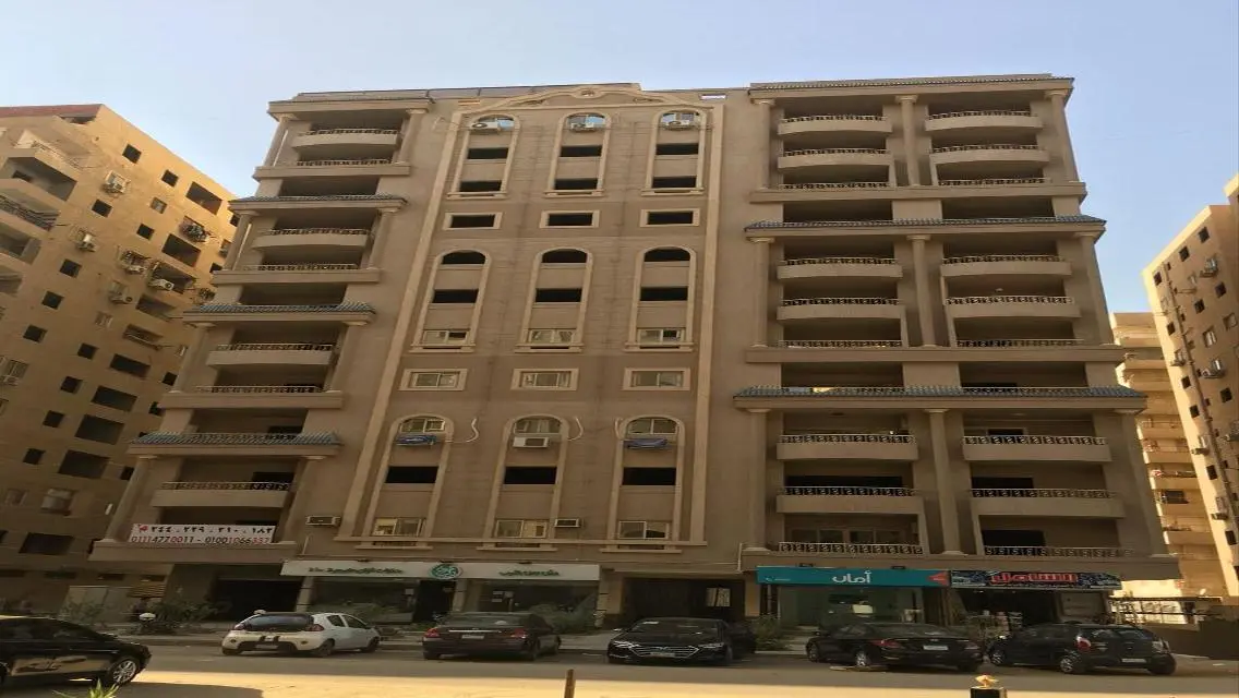 Luxurious Apartment for Sale with Spacious Area