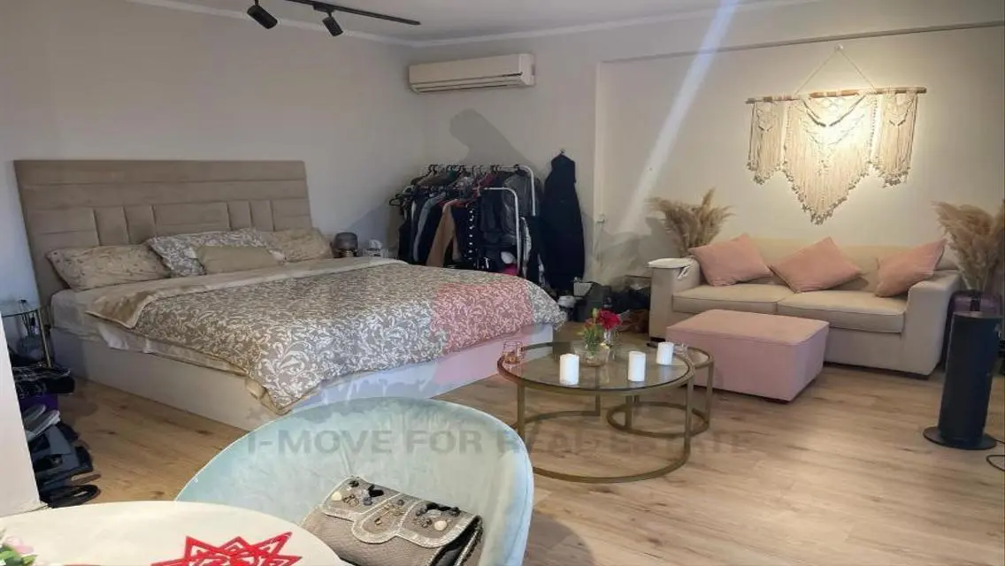 شقة فاخرة للبيع بمساحة 202 متر