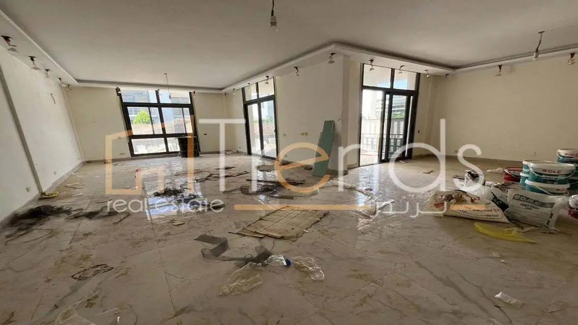 Luxurious Villa with Private Garden in Prime Location