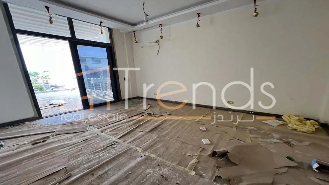 Luxurious Villa with Private Garden in Prime Location