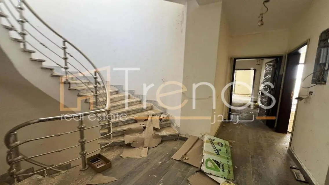 Luxurious Villa with Private Garden in Prime Location