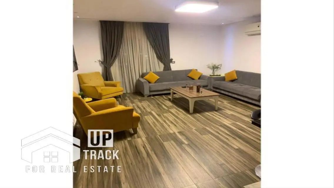 Stunning Apartment for Sale with Security Guard and Covered Parking