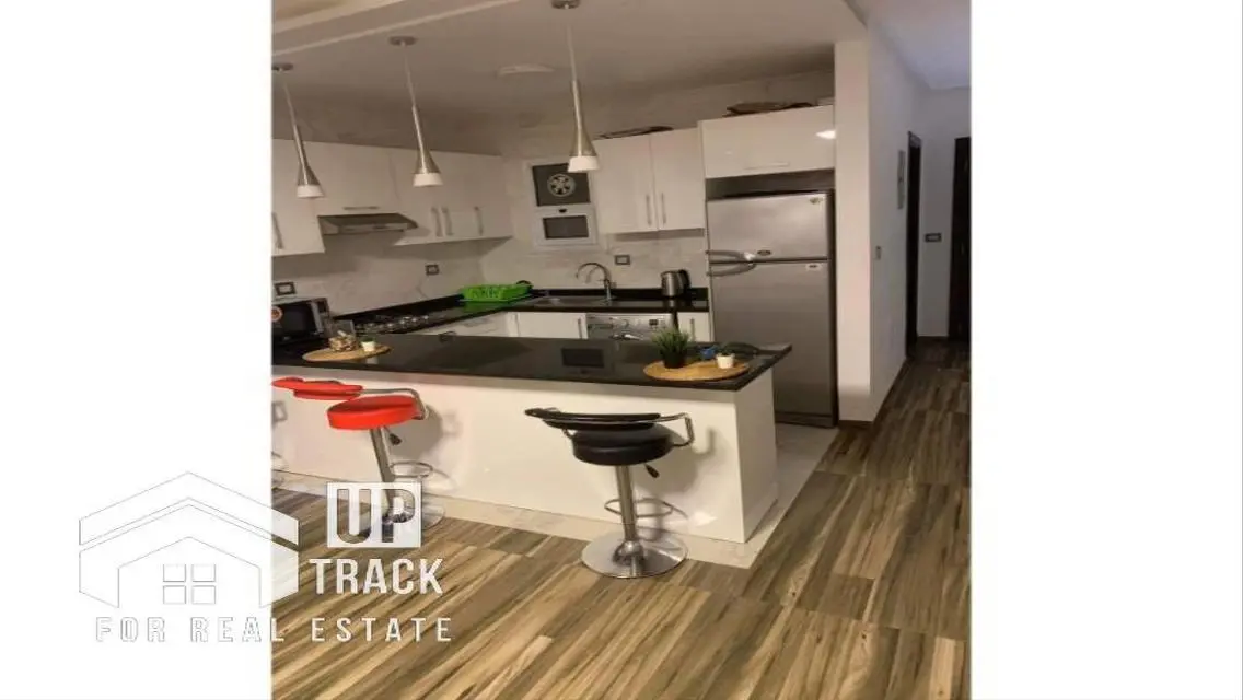 Stunning Apartment for Sale with Security Guard and Covered Parking